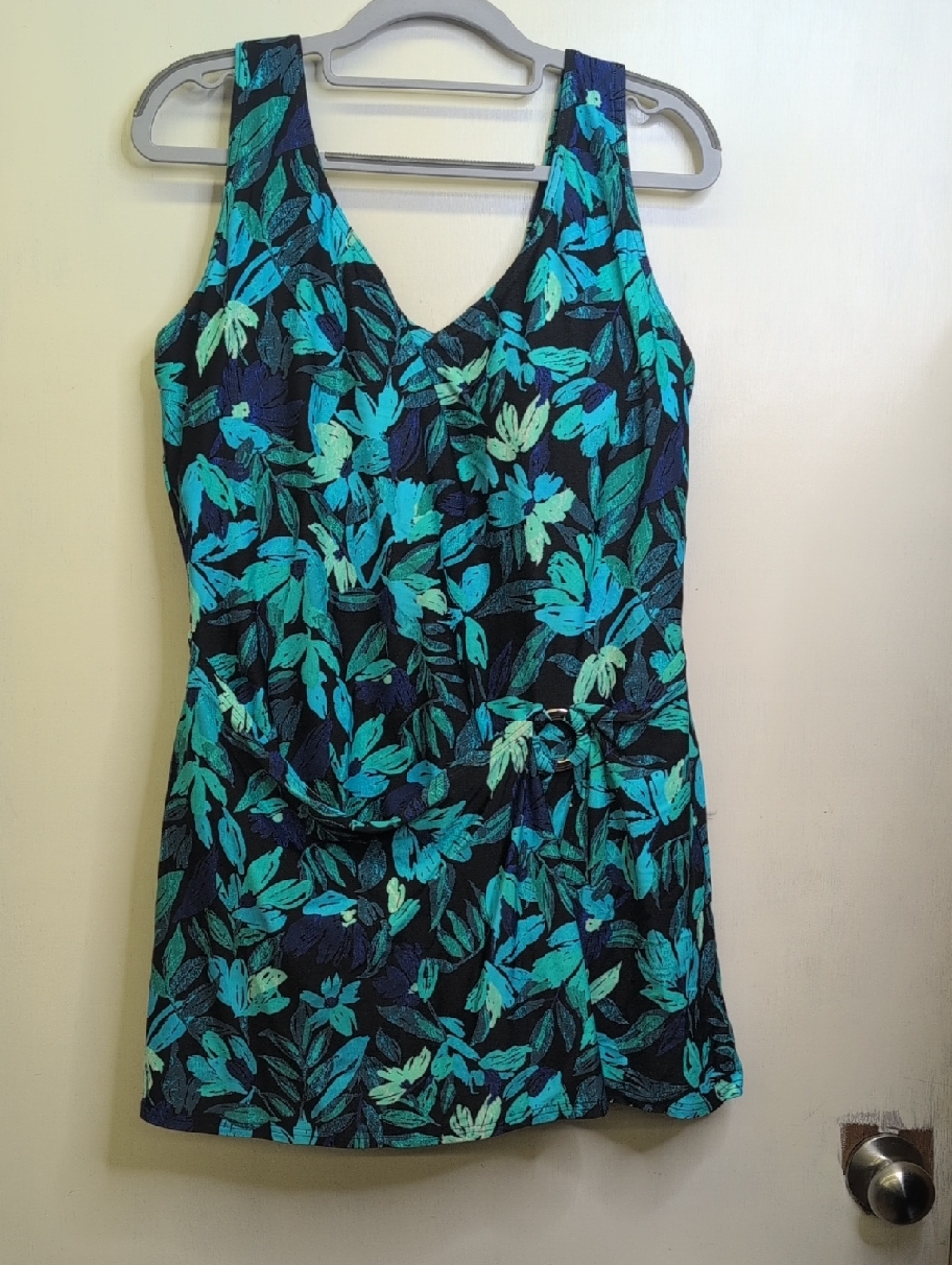 Coldwater Creek Womans Floral One-Piece Swimsuit With Attached Skirt 16
